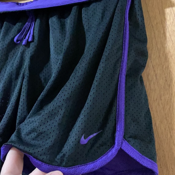 Nike DRI-FIT size large; black and purple; like new; - Picture 4 of 6